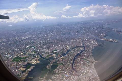 11.05.15: Anflug auf Manila, der Heimat von 12 Millionen Menschen