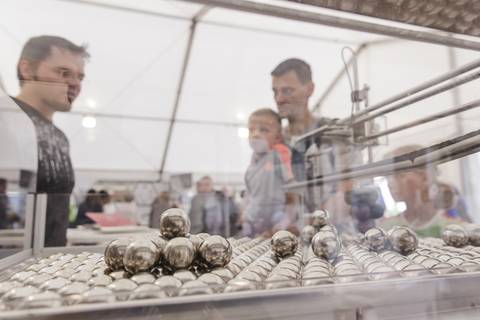 Stand des Leibniz-Instituts für Festkörper-und Werkstoffforschung (IFW). Foto: CHRISTIAN HÜLLER FOTOGRAFIE