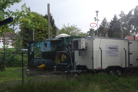 TROPOS-TRAILER auf dem Gelände der Pumpstation Karolinenhof