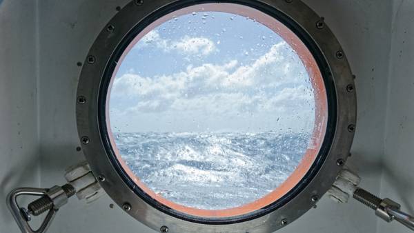 Sturm von Kabine 153 aus. Sieht nach nichts aus auf dem Bild, ging aber gut ab. Foto: Silvia Henning, TROPOS Sturm von Kabine 153 aus. Sieht nach nichts aus auf dem Bild, ging aber gut ab. Foto: Silvia Henning, TROPOS