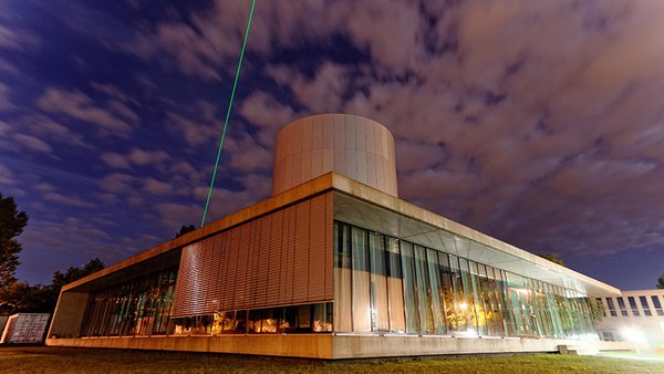 Mithilfe des Simulators konnten bisher neue Erkenntnisse sowohl zur Entstehung als auch zum Gefrieren von Wolken gewonnen werden. Dazu gehören wegweisende Ergebnisse zum hemmenden Einfluss organischer Substanzen auf die Bildung von Wolkentropfen und zur 