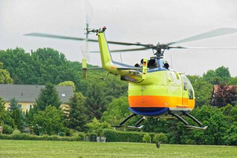 Nachdem er ACTOS sicher abgesetzt hat landet auch der Heli. Foto: Thomas Tuch/TROPOS