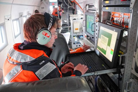 MOSAiC flight campaign from Svalbard. Photo: Stephan Schön, Sächsische Zeitung