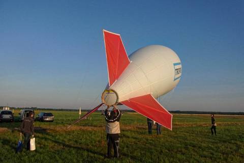 Impressionen vom Ballonaufstieg am Morgen des 17. Juni. Foto: Thomas Tuch/ TROPOS