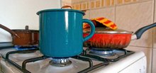 The measurements clearly showed that significant amounts of ultra-fine particles are also released during cooking, baking and toasting. Photo: Tilo Arnhold, TROPOS