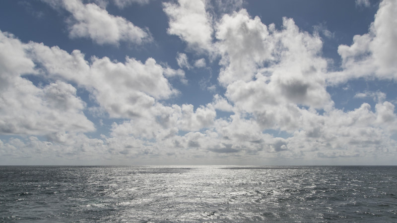 The formation of sulfur dioxide from the oxidation of dimethyl sulfide (DMS) and, thus, of cooling clouds over the oceans seems to be overvalued in current climate models. Photo: Tilo Arnhold, TROPOS