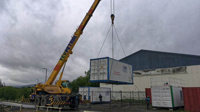 Installation der LACROS Messcontainer auf dem Gelände der UMAG. Foto: Martin Radenz, TROPOS.